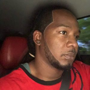 Meet your Posher, Derrick